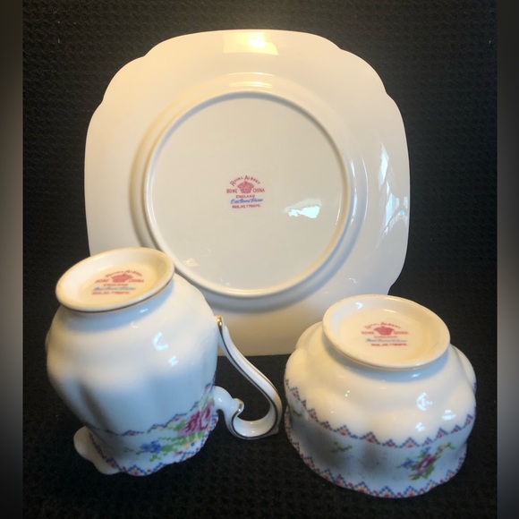 Petit Point cream, sugar & dessert plate by Royal Albert - Picture 5 of 5